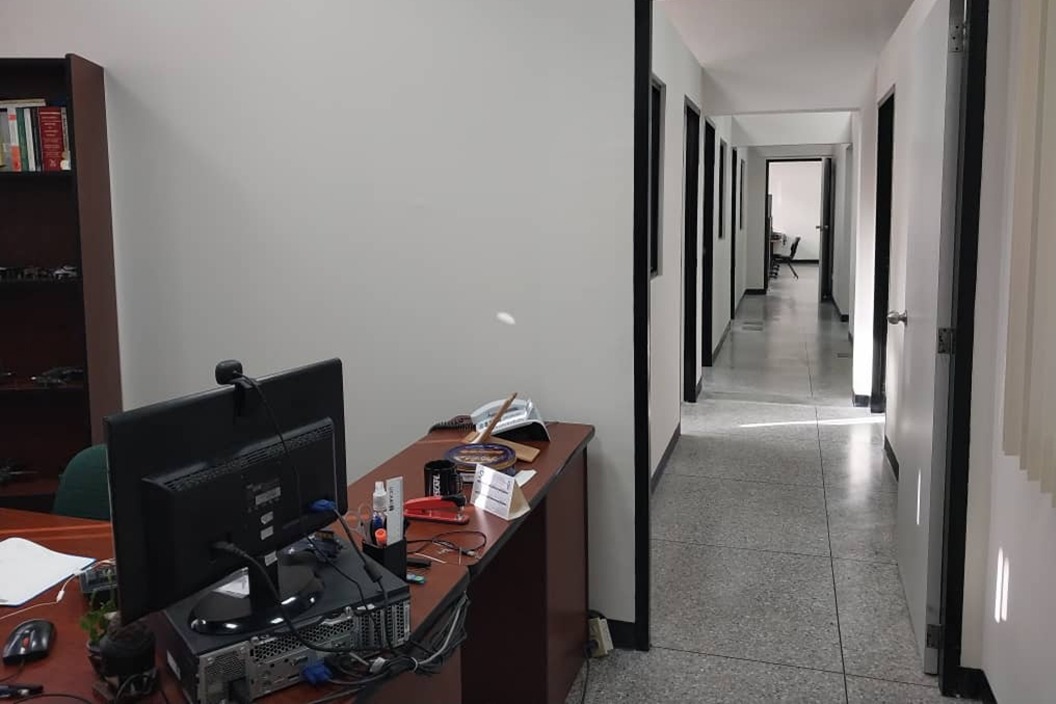 Modificación de oficinas de la Dirección de Secretaria para integrar sus áreas administrativas en UCAB Guayana