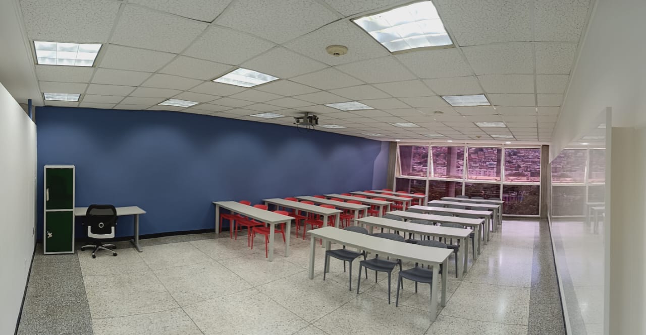 92. Actualización De Aulas del Edif. Cincuentenario, Piso 3.
