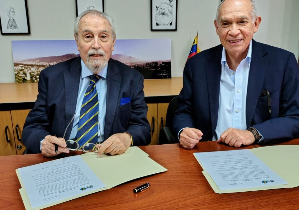 Cátedra Libre Andrés Bello y Fundación Ramón J. Velásquez crean premio de descentralización
